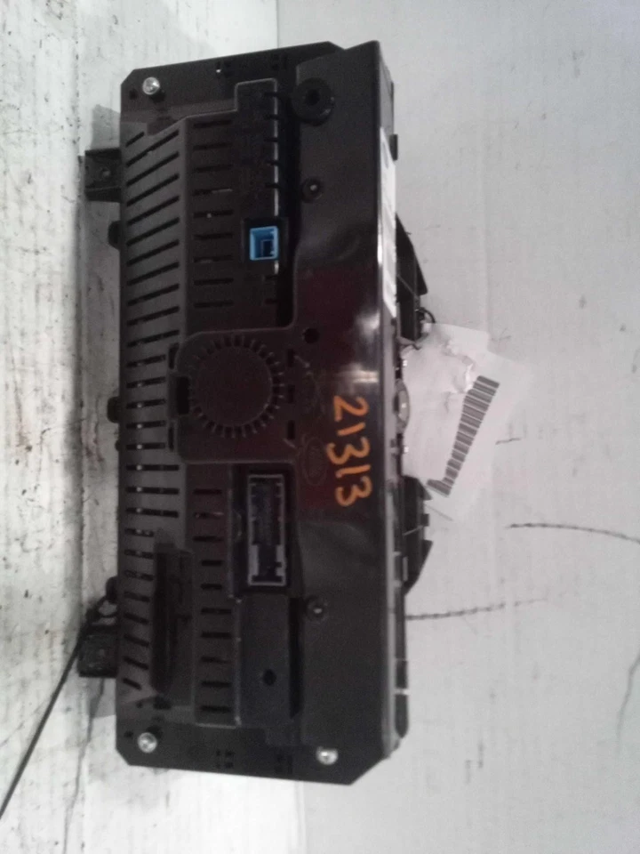 Used Speedometer Gauge fits: 2015 Land rover Range rover sport cluster digital G Foto 2 de 4