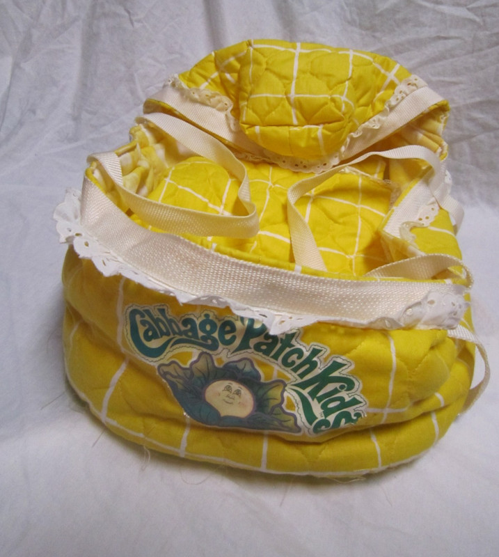 Vintage 1980s Cabbage Patch Kids quilted carrier bassinet-yellow