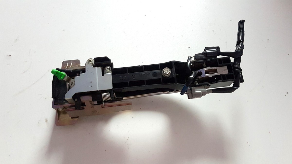 NISSAN NAVARA 2.3TD 2016 RHD FRONT RIGHT DOOR HANDLE OEM