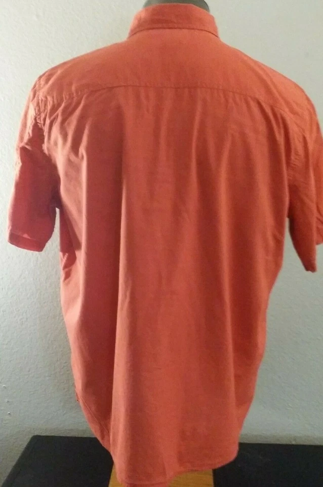 Camisa de algodón para hombre Banana Republic roja lisa relax manga corta de colección XL NUEVA SIN ETIQUETAS RARA Foto 2 de 4