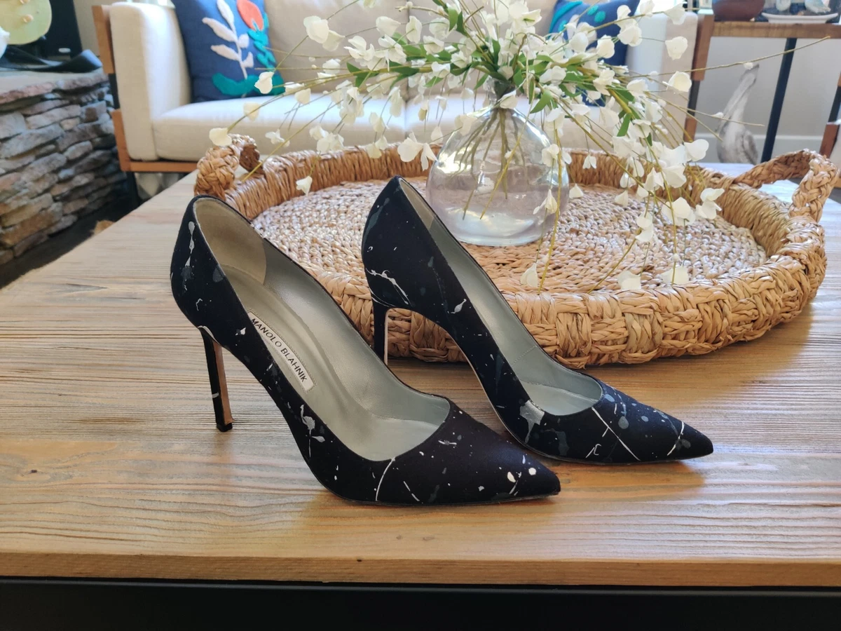 EUC 750 Manolo Blahnik BB 105 Black Canvas Paint Splatter Pumps 9