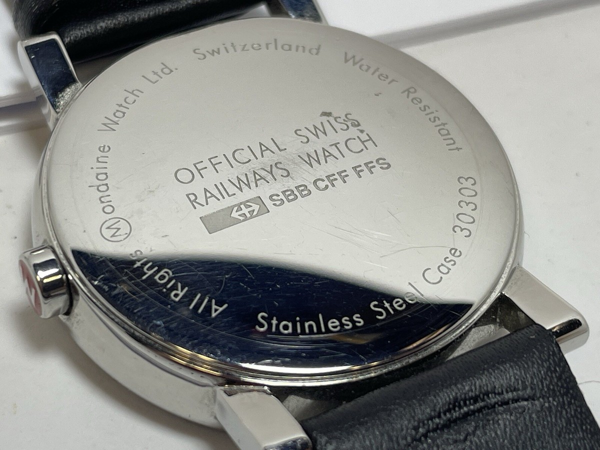 MONDAINE モンディーン デイデイト 30303 クォーツ 腕時計 Swiss Railways Mondaine 30303 MONDAINE モンディーン デイデイト