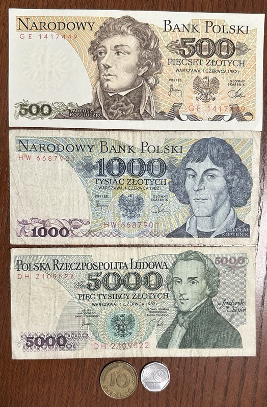 Polish Bank Notes Set Of 3 & 2 Coins. 500, 1000, 5000 Zlotych & 10 Pennies & 20h