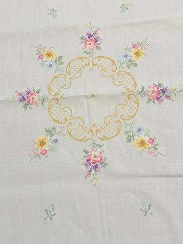 Antique Linen Tablecloth Crochet Lace Edge Floral Embroidery 37x39 