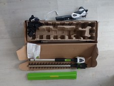 Gtech HT50 Long Reach Cordless Hedge Trimmer Lightweight Extendable With Battery