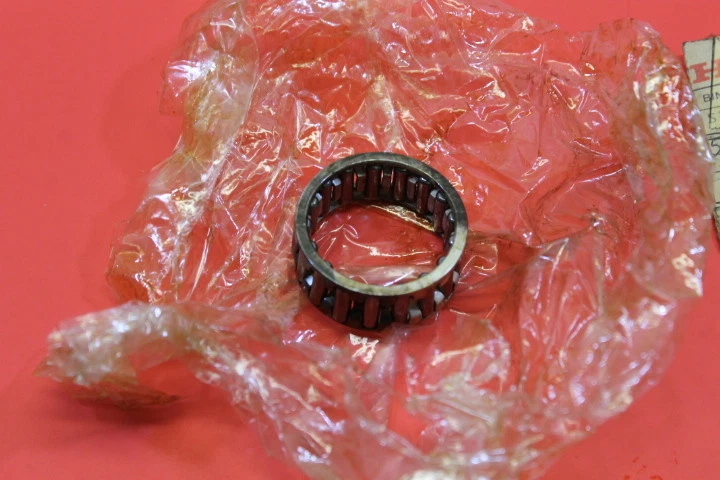 NOS HONDA TR200 XL185 TRX200 ATC185 200 RODAMIENTO DE VARILLA INFERIOR #91003-437-004 Foto 4 de 4