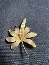 1950s PIM Joseph P Piscitelli Goldtone Flower Brooch
