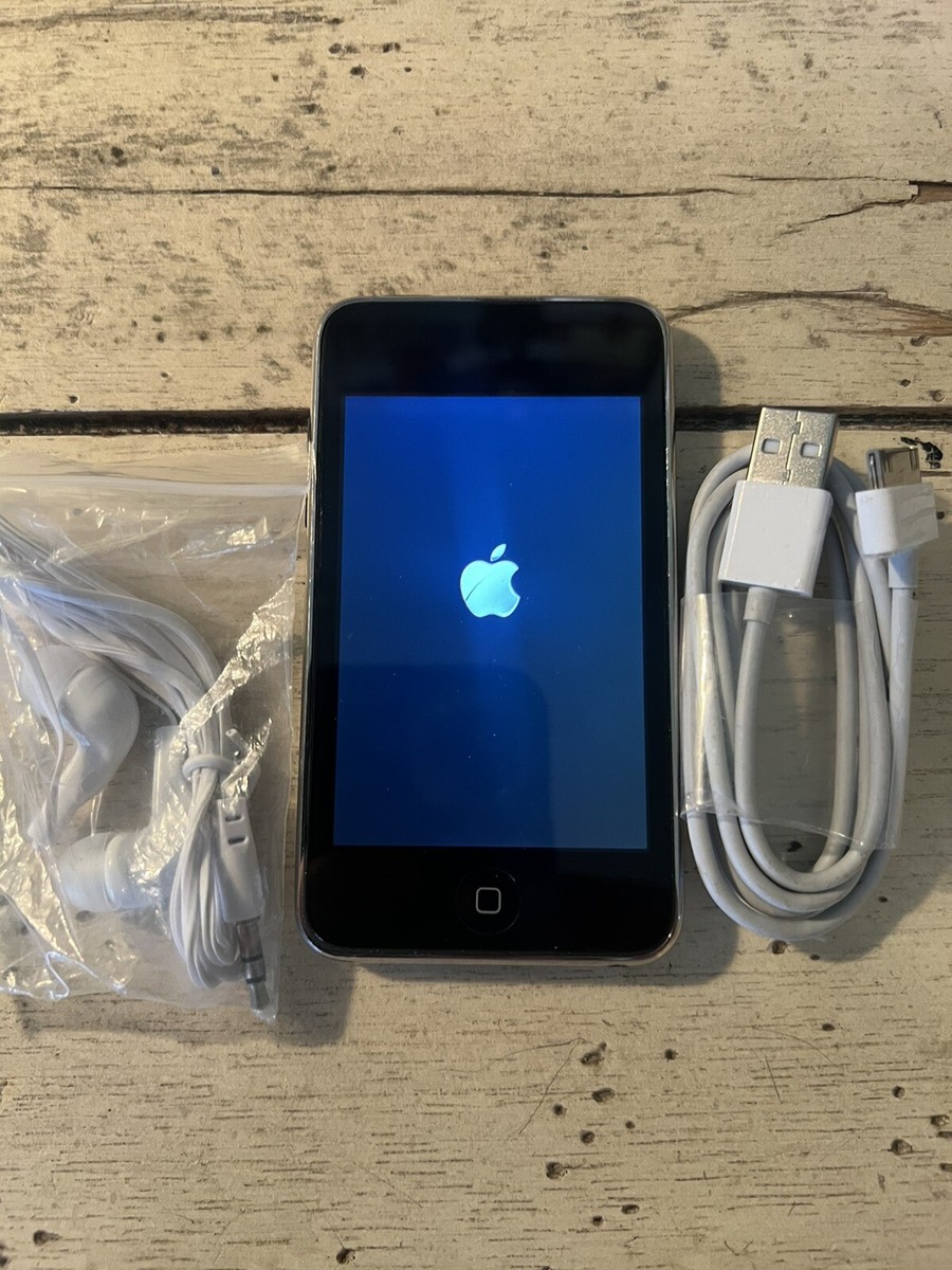 Apple iPod Touch 2nd Gen BLACK 8GB USED BUNDLE FROM GREAT BRITIAN