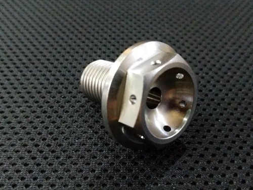 Honda Titanium front wheel spindle bolt Ti hex head plain drilled race spec - Picture 5 of 8