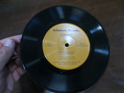 THE GINGERBREAD MAN,STORYTELLER JEAN RICHARDS SCHOLASTIC RECORDS 33 1/2 RPM REC