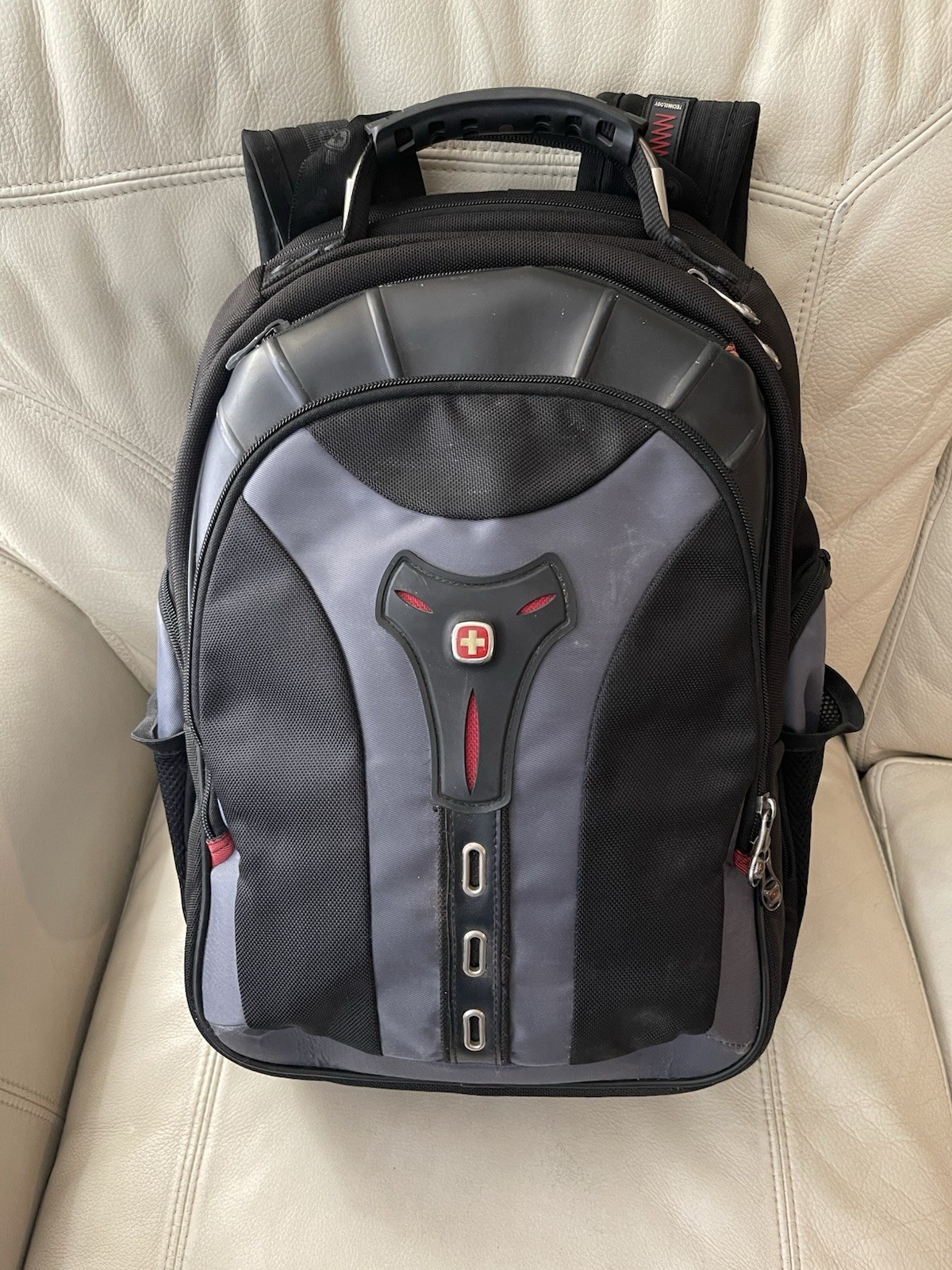 Wenger Swiss Gear Pegasus Laptop Notebook Tablet Backpack Ba