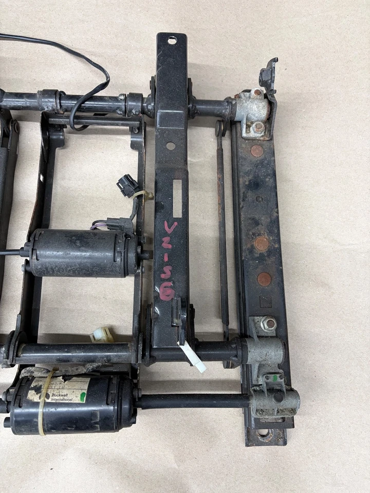 BMW Z3 E36/7 Driver Left Side Seat Base Rail Track W Motors Roadster *Note - Image 3 of 4