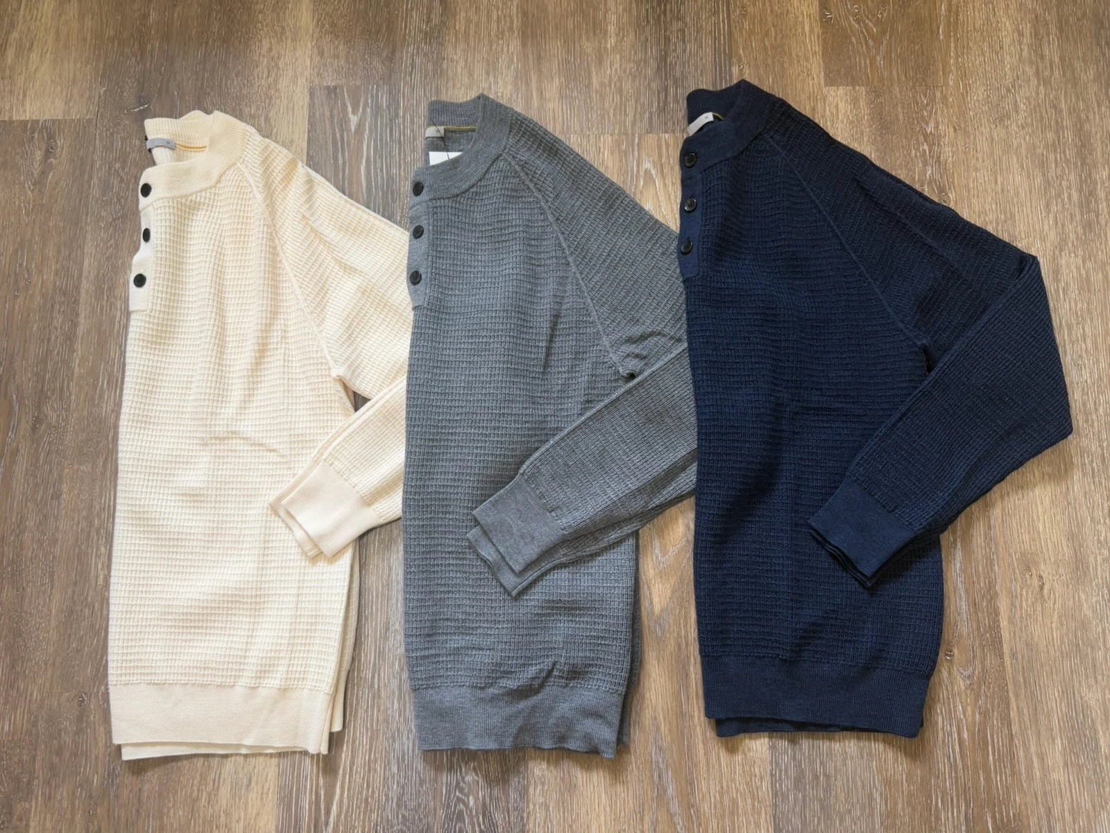 Men’s Extra Fine Merino Wool Henley Pullover, Lot Of 3, Size Medium, New
Opens in a new window or ta