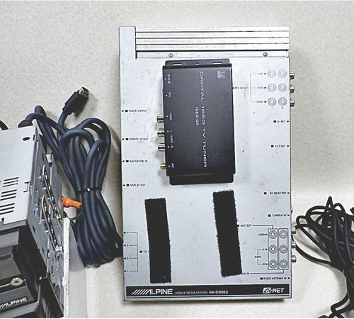 ALPINE IVA-D310J NVA-HD55 本体 ALPINE IVA-D310J & NVA-HD55 Mobile Media Station 1DIN Car Audio