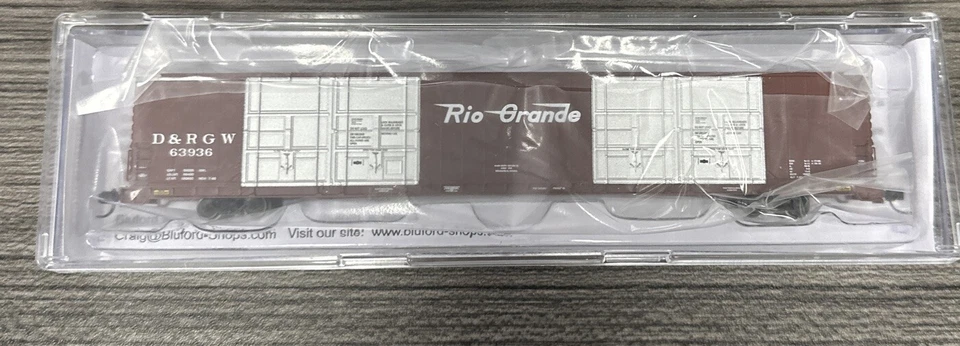 Bluford Shops N Scale #87345 86’ Quad Dr Auto Parts Boxcar D&RGW  - Image 3 of 4