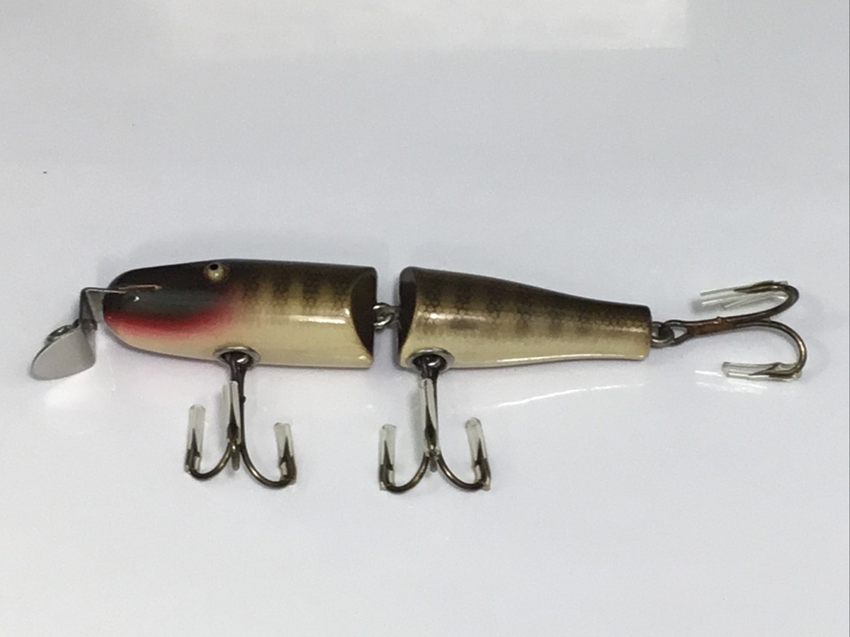 Vintage C.C.B. Co. #2600 Jointed Pikie Fishing Lure Has Glass Eyes