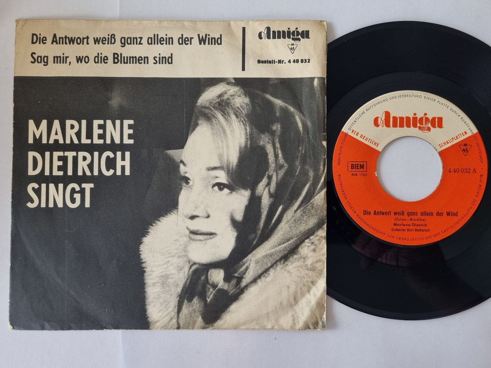 Marlene Dietrich - Die Antwort Weiß Ganz Allein Der Wind / Sag Mir… 7'' Vinyl