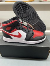 Brand New Air Jordan 1 Mid Black Fire Red Size 6Y / 7.5 Women's 554725 079