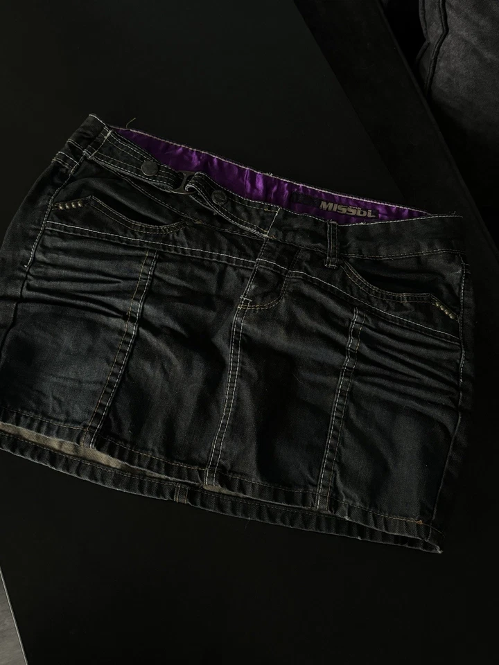Minifalda vaquera negra vintage Y2K Miss Sixty talla grande hecha en Italia Foto 4 de 4