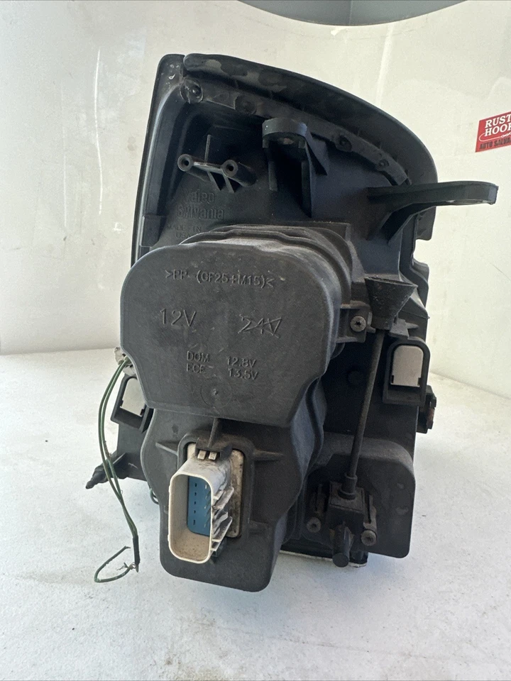 Driver Left Headlight Fits 04-09 Cadillac SRX OEM 15926961 - Изображение 4 из 4