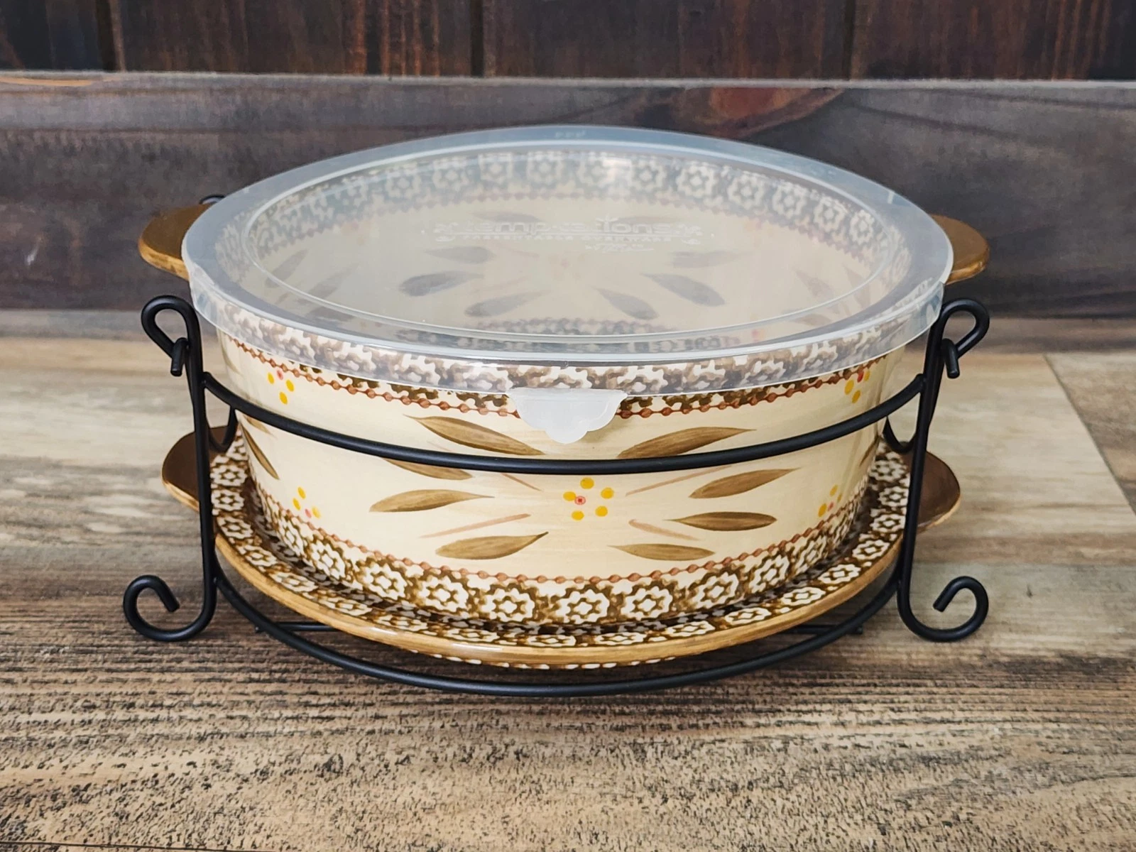 Temptations Presentable Ovenware Old World Brown 2 Qt Dish | Lid | Rack