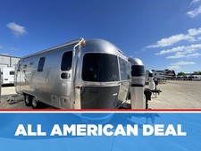 2027 Airstream Flying Cloud 25FBQ