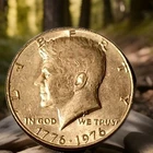 1776-1976 Bicentennial Kennedy Half Dollar Independence Hall Circulated 50c