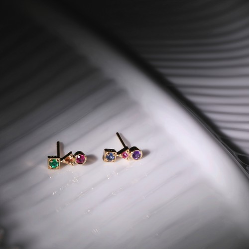14K Yellow Gold Mini Studs Earrings with 0.15 Ct Multi-Sapphire Gemstones Studs! - Picture 7 of 9