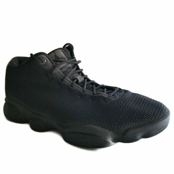 jordan horizon low triple black