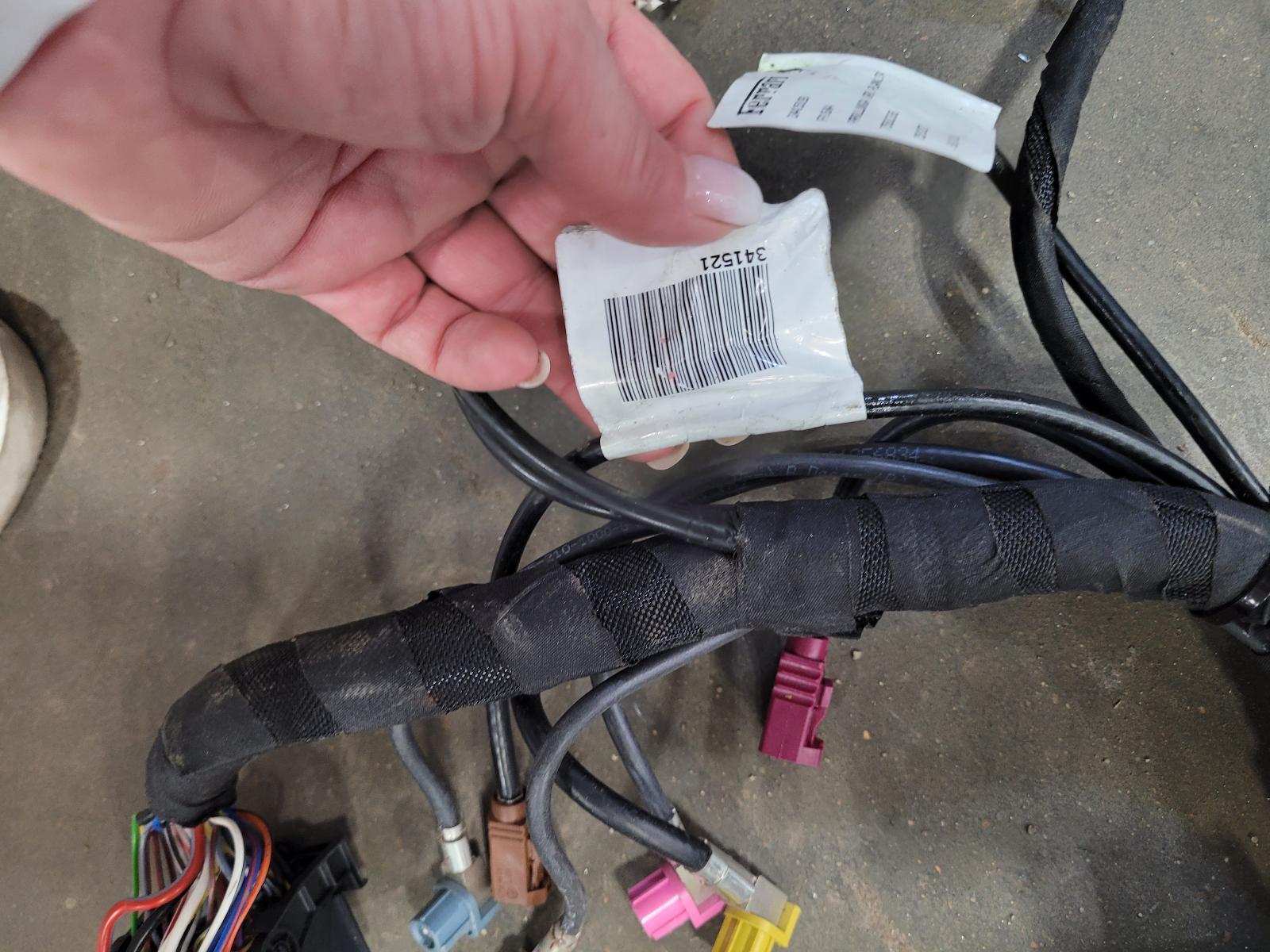 2017-2020 Ferrari Portofino Complete Dash Wire Harness; part# 809871, 795527