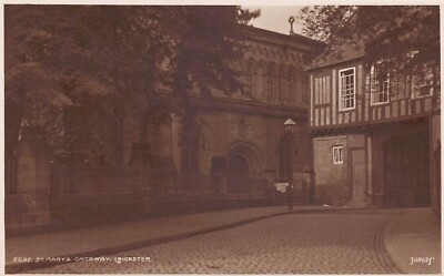 LEICESTER ST MARY'S GATEWAY RICHTER FOTO POSTKARTE Nr. 2597