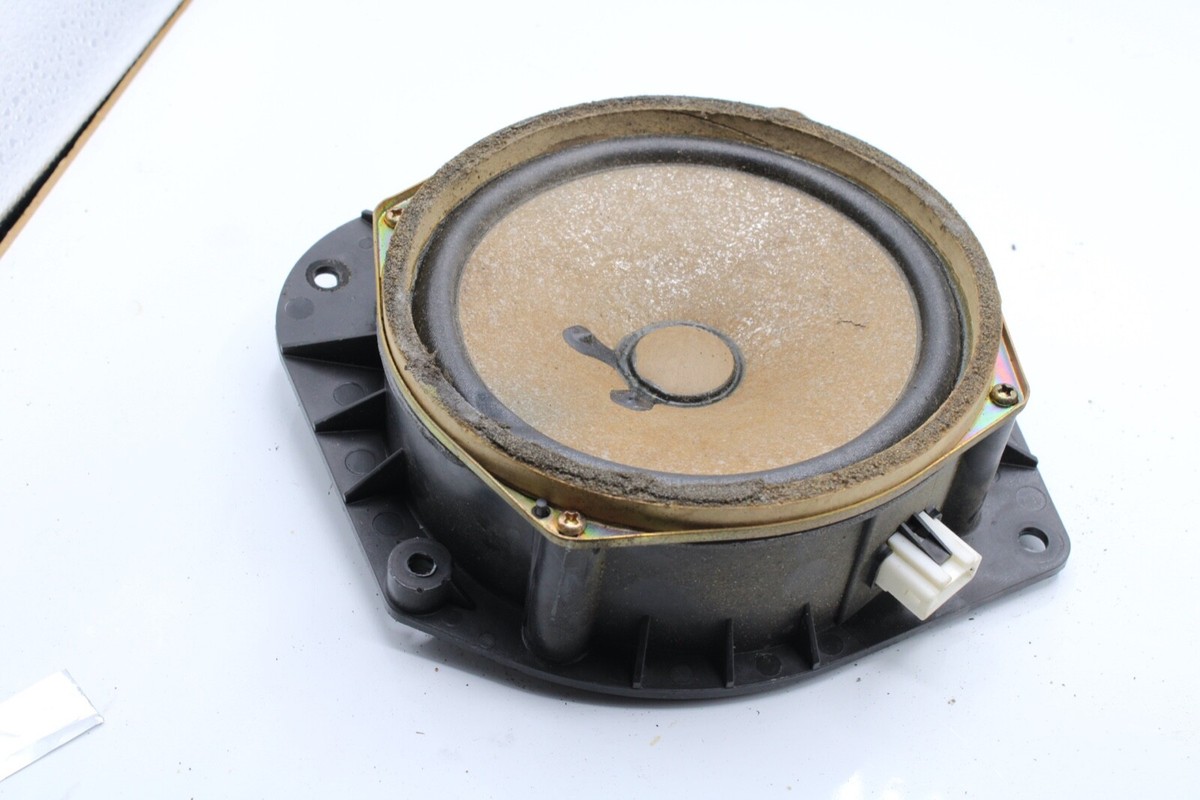 1992 - 1996 TOYOTA CAMRY FRONT RIGHT DOOR SPEAKER 86160-06070