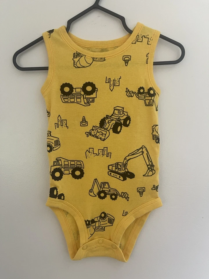 Carter's Bebé Niños 2 Piezas Vehículos de Construcción Body y Pantalones Cortos Conjunto Amarillo 6M Foto 2 de 4