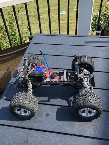 Traxxas Stampede 2wd Blue 1/10 12T, Chassis, Wheels, Remote, Box, and Manual - Picture 11 of 17