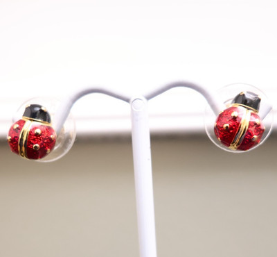 Joan Rivers earrings ladybugs red black enamel classic signed goldtone studs