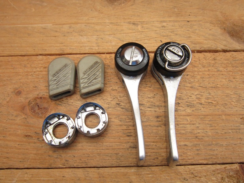 Shimano road bike downtube   gear shifters .. SL-S434