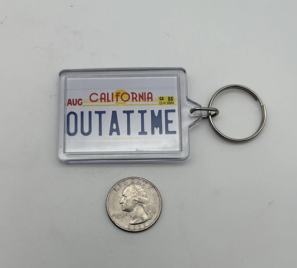 Back to the Future / Delorean / OUTATIME Plastic license plate KEY CHAIN NEW