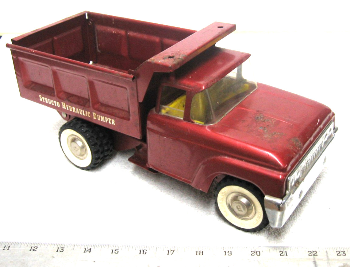 Vintage 1960S Structo Dump Truck Hydraulic Dump Works Great Pressed Steel Toy