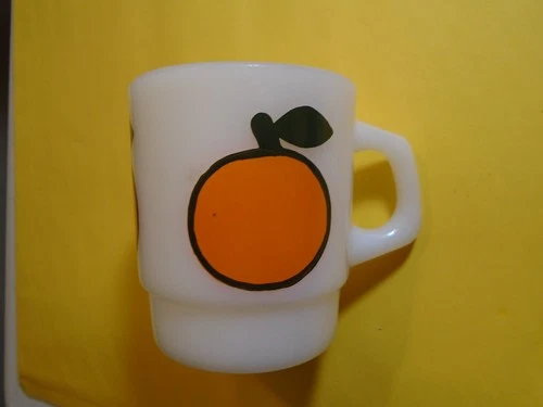 VINTAGE FIRE KING GLASS MUG, GLASSWARE, COFFEE MUG ( MILK GLASS MUG ) FREE SHIP