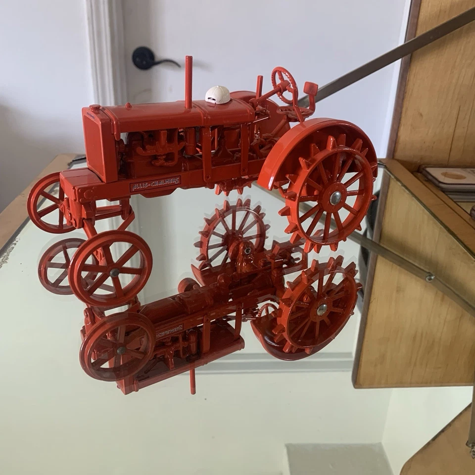 Allis Chalmers WC 1/16 Diecast Farm Tractor Toy By Scale Models With Box Mint - Image 2 of 4