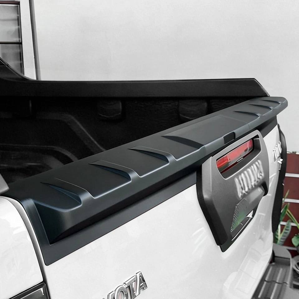 Béquet de Protection de Hayon pour Toyota Hilux 2021-2026 Invincible GR Sport - Photo 2/4