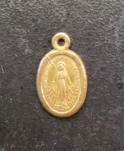 14K Yellow Gold Miraculous Virgin Mary Saint Medal Charm Prayer Pendant ...