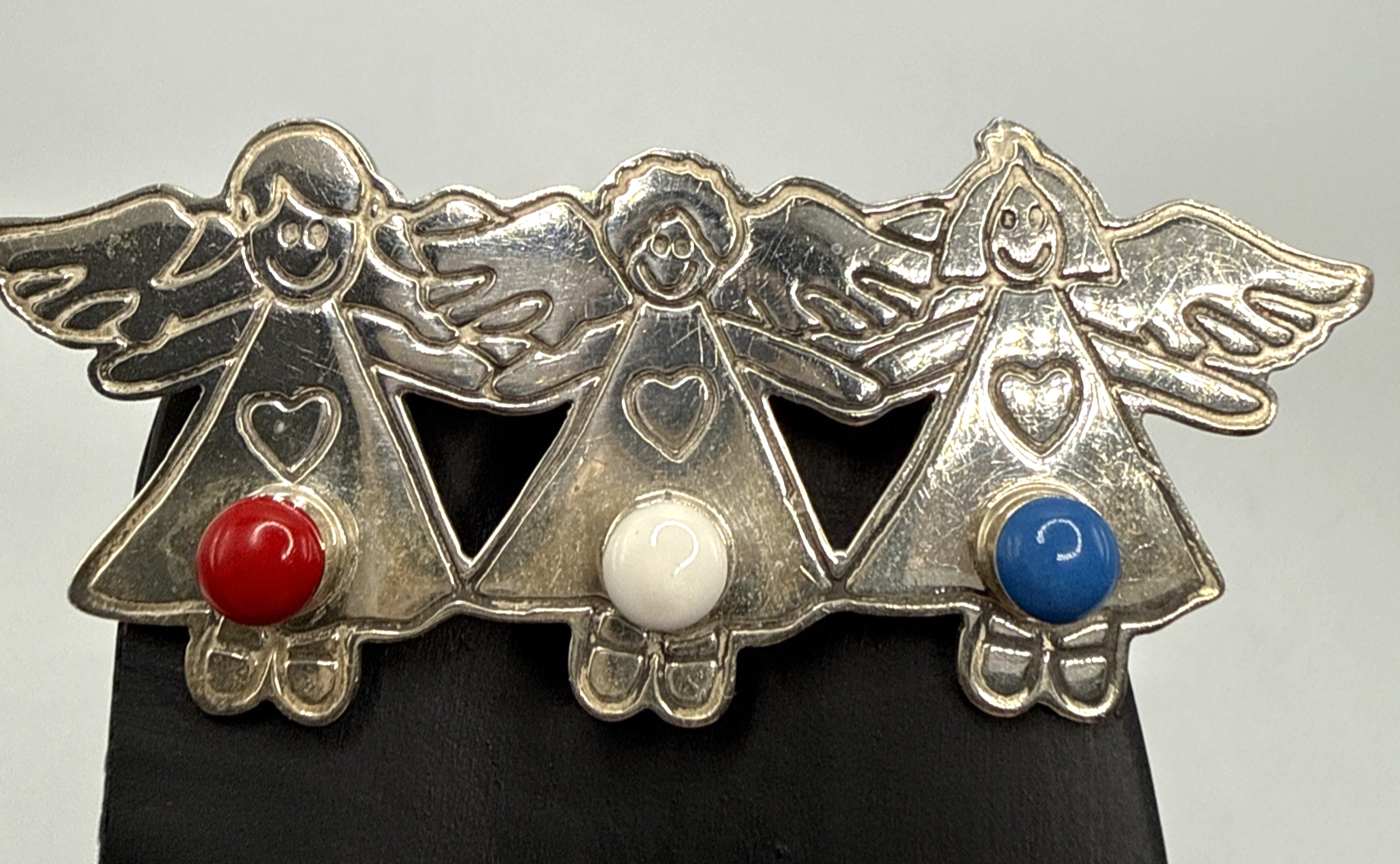 VTG MEXICO 925 STERLING 3 ANGELS W/RED, WHITE & BLUE STONES BROOCH. 9.7 ...