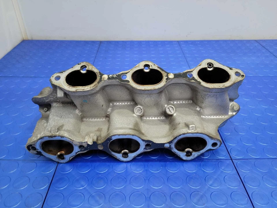 Nissan Infiniti 3.7L Lower Intake Manifold Assembly Genuine OEM 14003EY00A - Изображение 3 из 4
