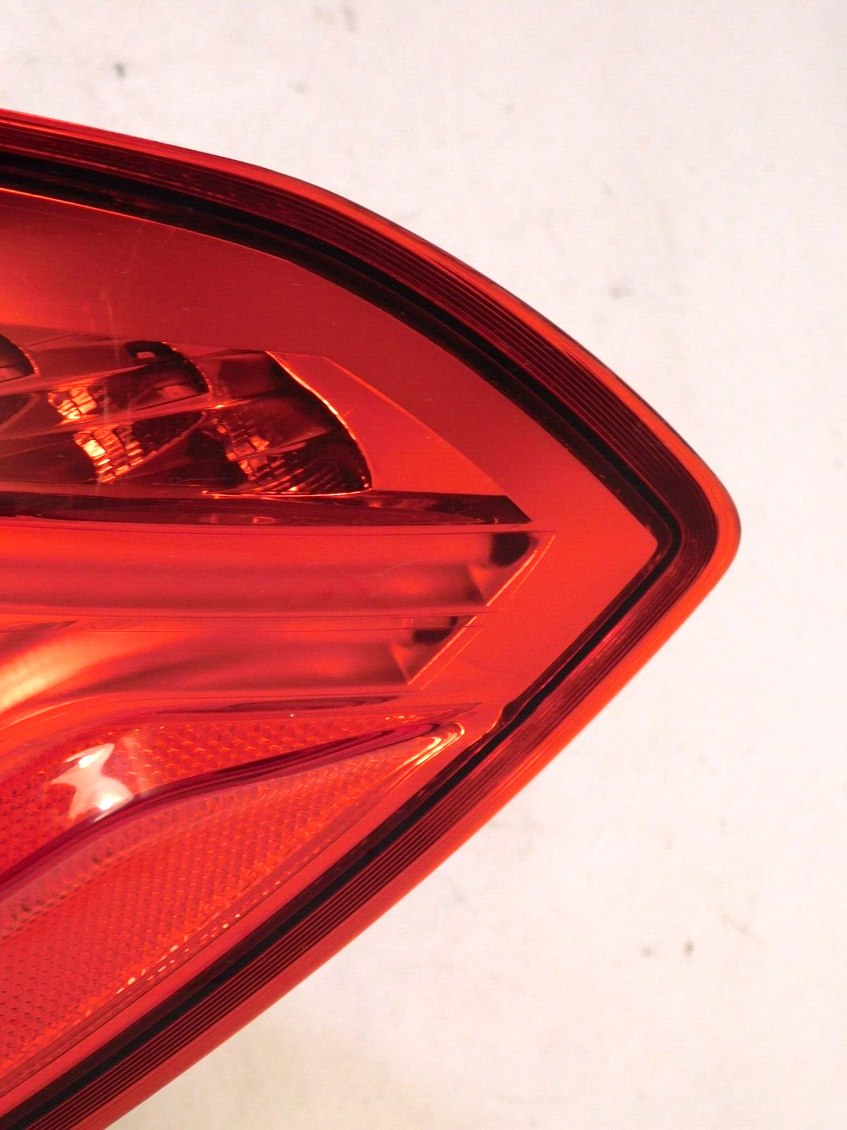 14-19 Maserati Ghibli Rear PASSENGER Side Outer Taillight Lamp RIGHT LED oem