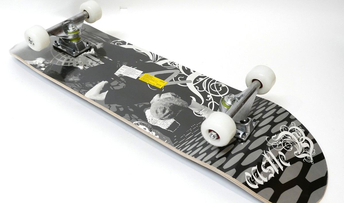 Black White 32” x 8