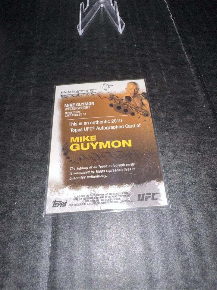 2010 Topps UFC Series 4 Fighter Auto Mike Guymon #FA-MG 1st Rookie Auto RC - Image 4 of 4