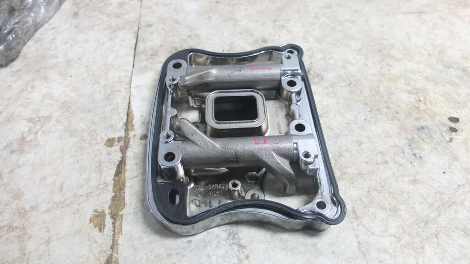 09 Harley Davidson XR1200 XR 1200 Sportster Front Rocker Arm Box Head Assembly - Image 3 of 4