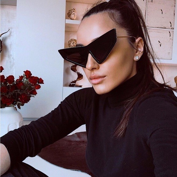 GUCCI Hollywood Forever GG0430 Black Pink Crystal Cateye  display picture 3