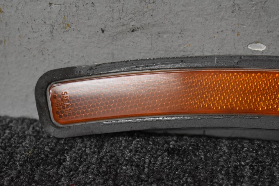 2019-2023 BMW 330I BASE LEFT REFLECTOR PANEL FACTORY OEM - Image 2 of 4